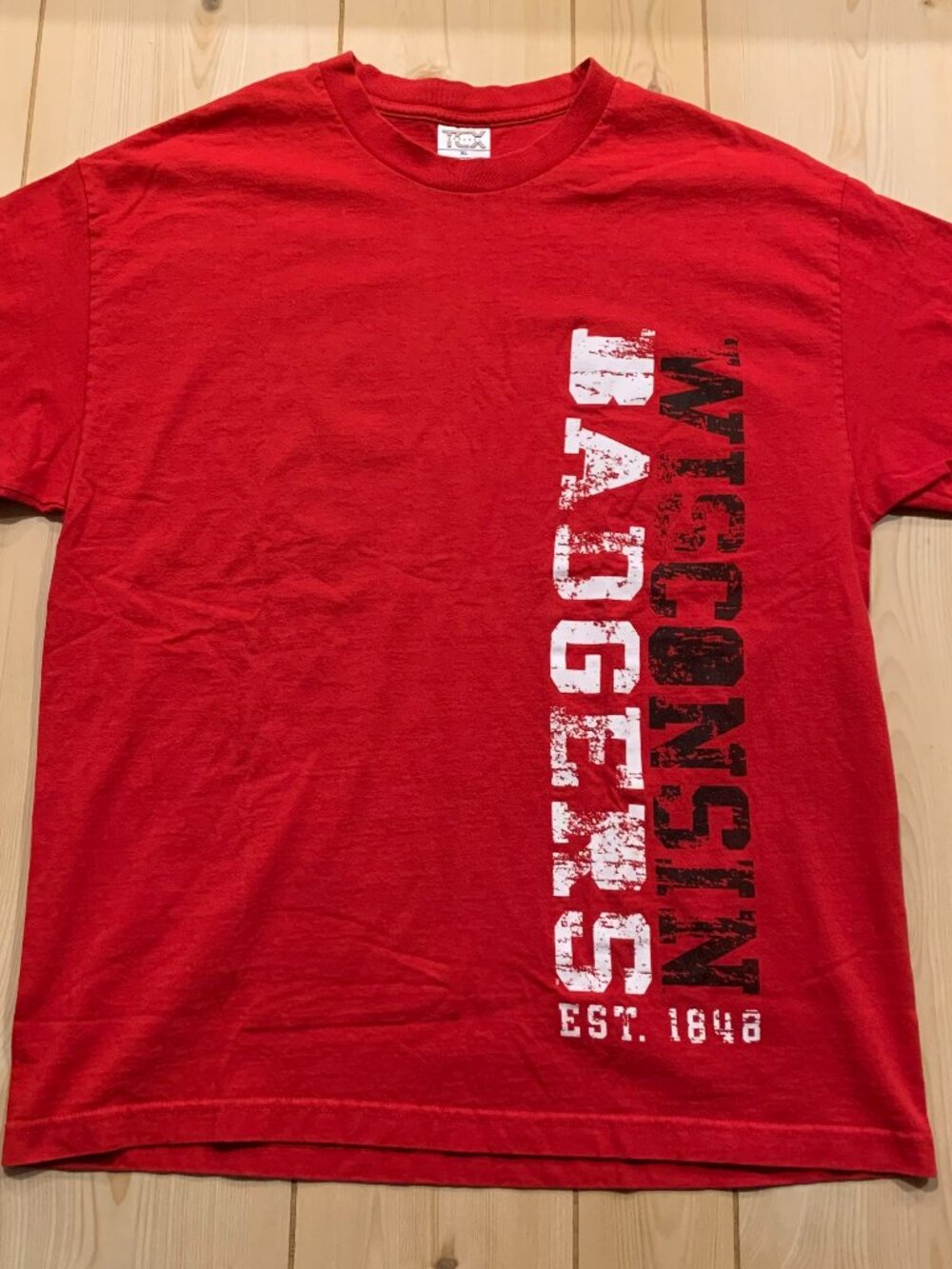 Vintage Y2K TCX Wisconsin Badgers NCAA College University Sports T-Shirt XL